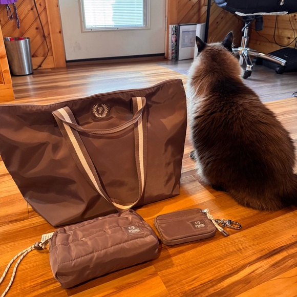 PINK VS Mocha Bag Set, Tote Bag, Medium Pouch/Toiletry Bag, & Wallet/Keychain - Picture 5 of 10